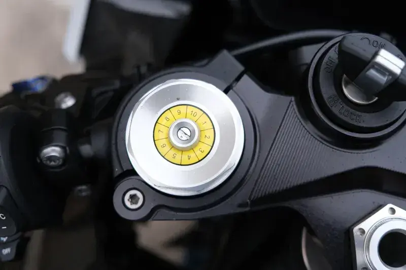BMW M 1000 RR Outro 20