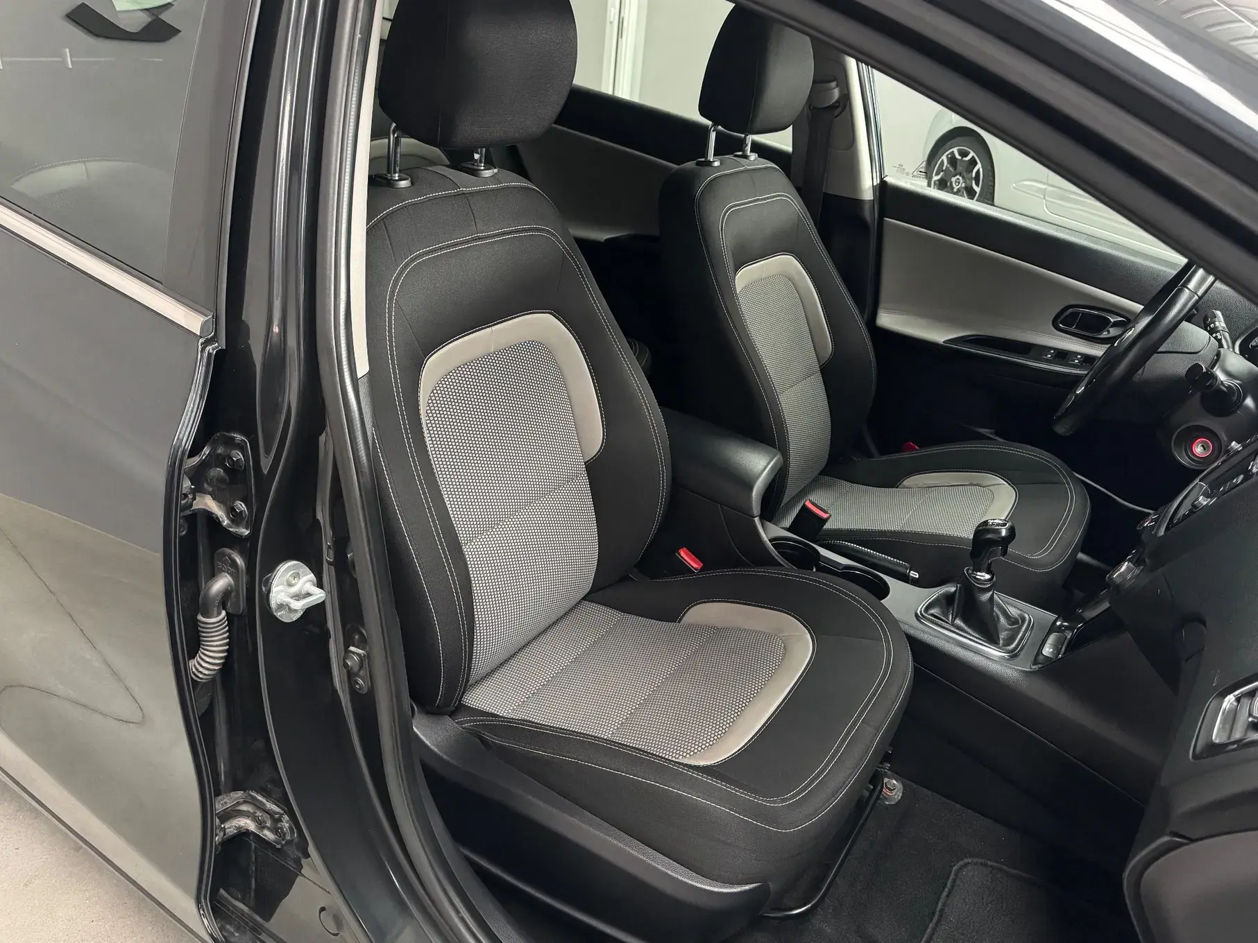 Kia Ceed SW 1.6 CRDi Prime 9
