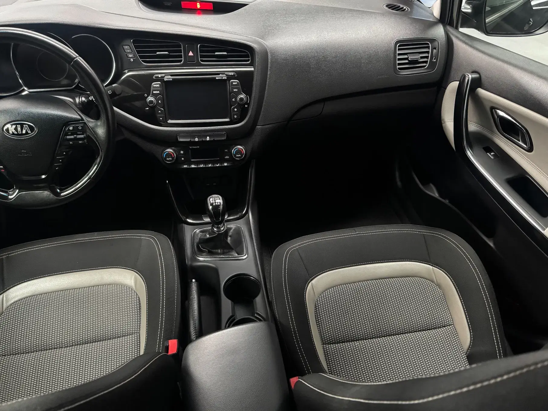Kia Ceed SW 1.6 CRDi Prime 13