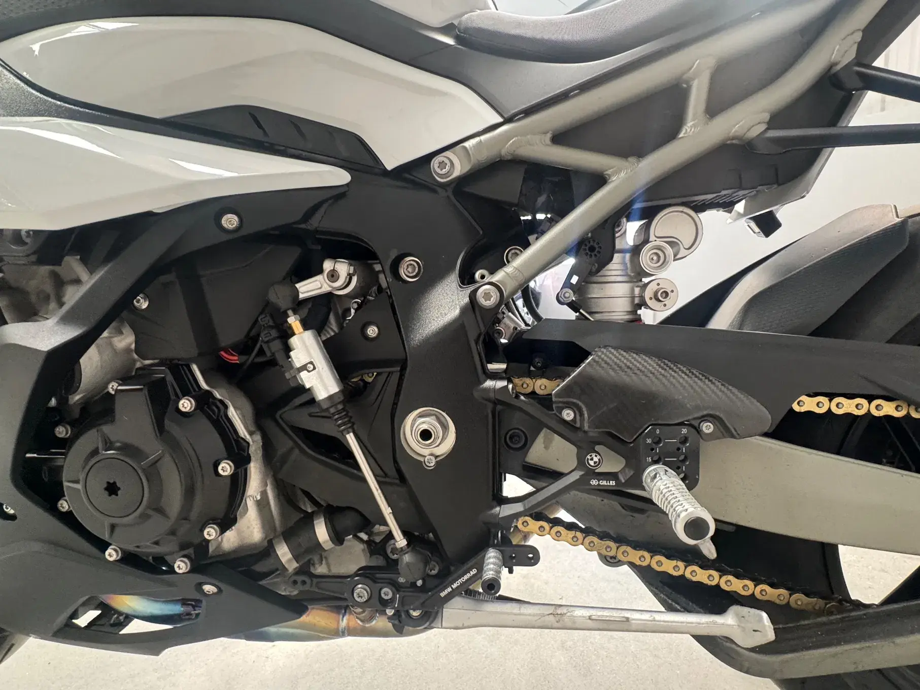 BMW S 1000 RR Outro 8