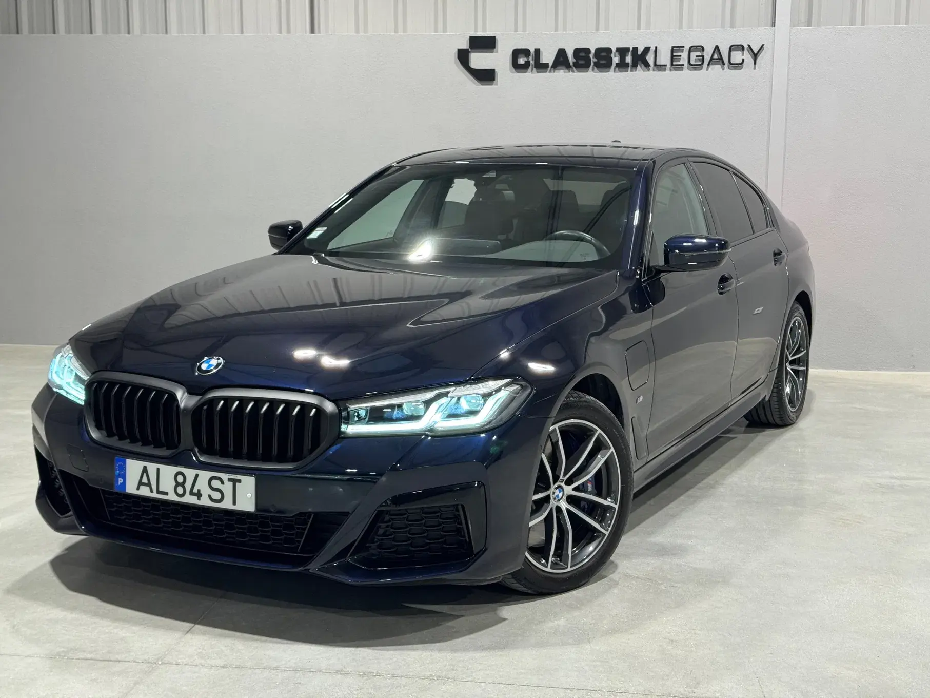 BMW 545 e xDrive Pack M 2