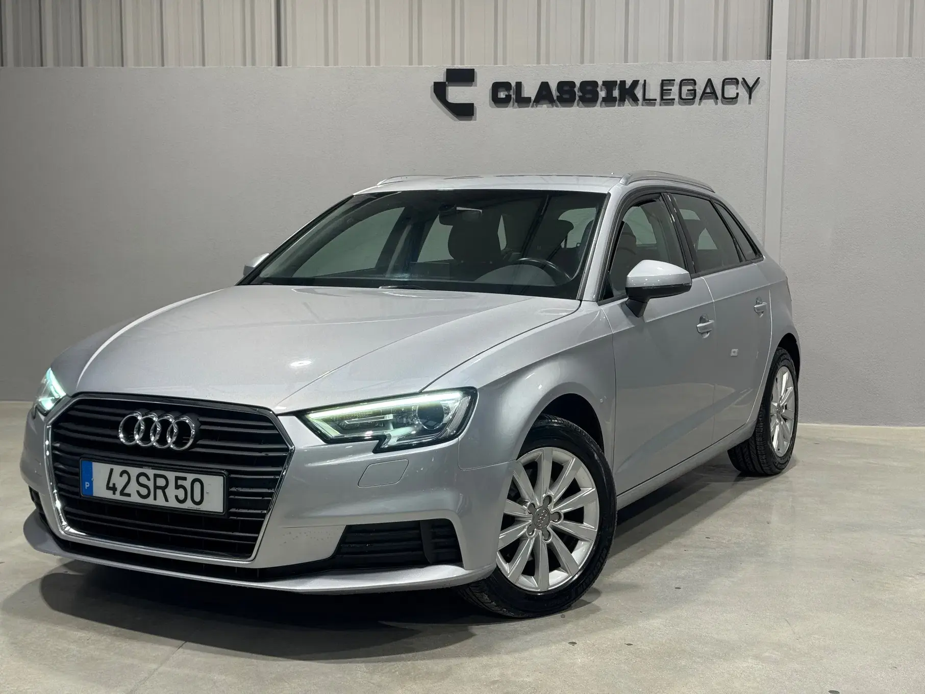 Audi A3 Sportback 1.6 TDI B.Line Attraction 2