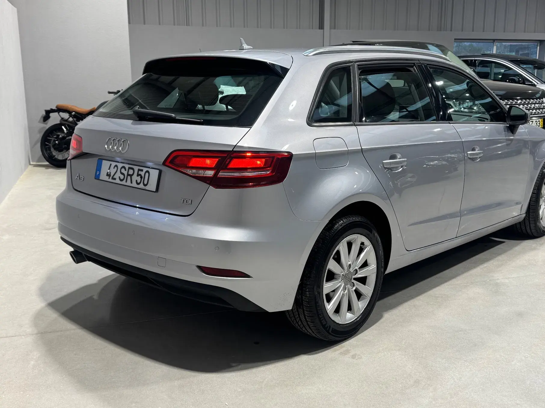 Audi A3 Sportback 1.6 TDI B.Line Attraction 5