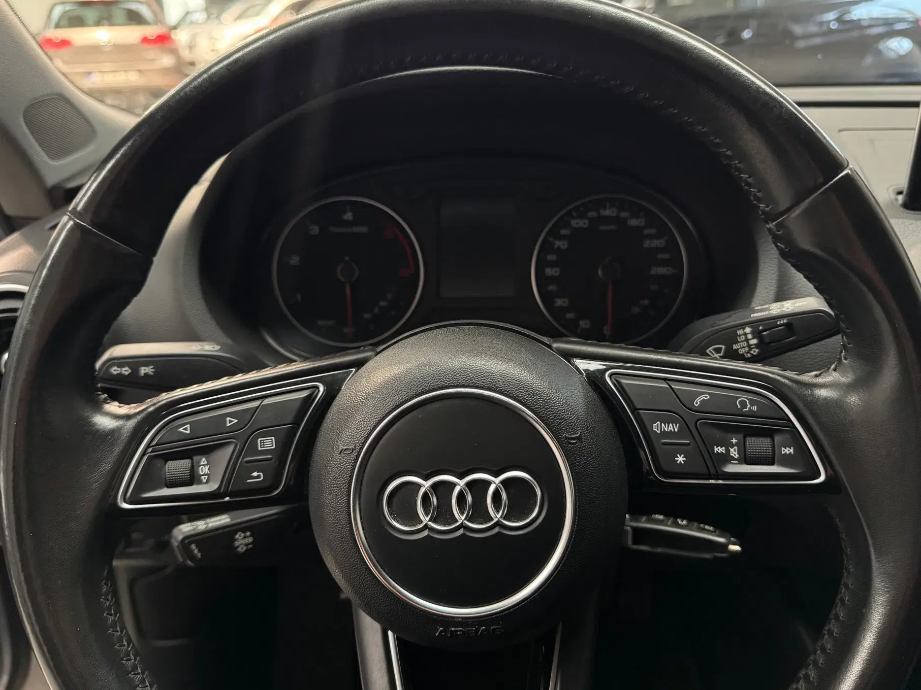 Audi A3 Sportback 1.6 TDI B.Line Attraction 12