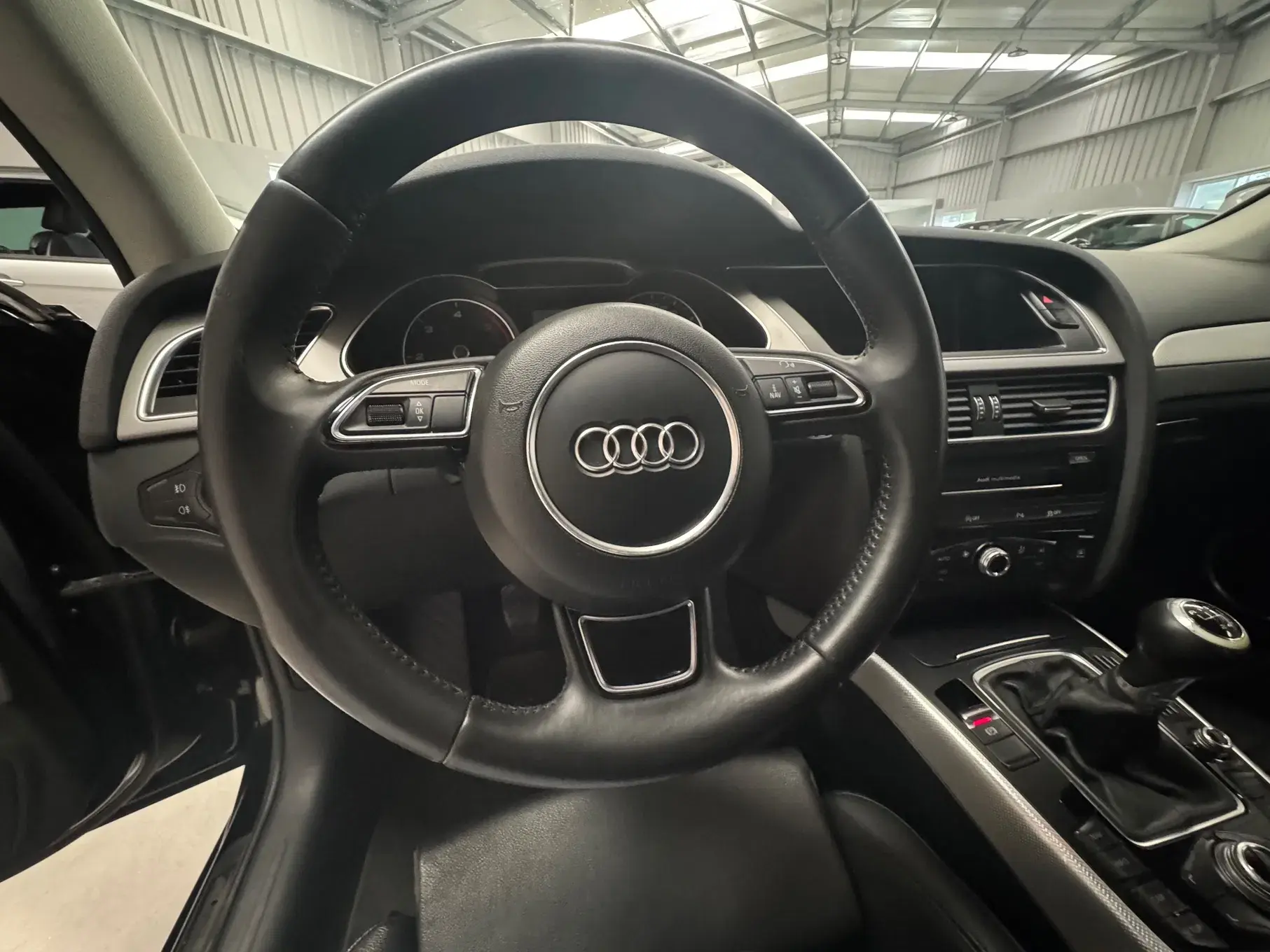 Audi A4 Avant 2.0 TDI Business Line Sport 18