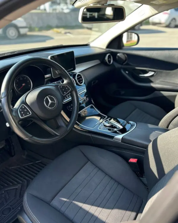 Mercedes-Benz C 200 Outro 2