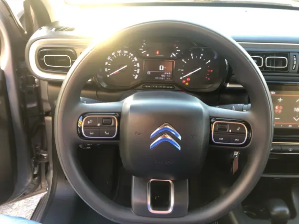 Citroën C3 1.2 PureTech C-Series 8