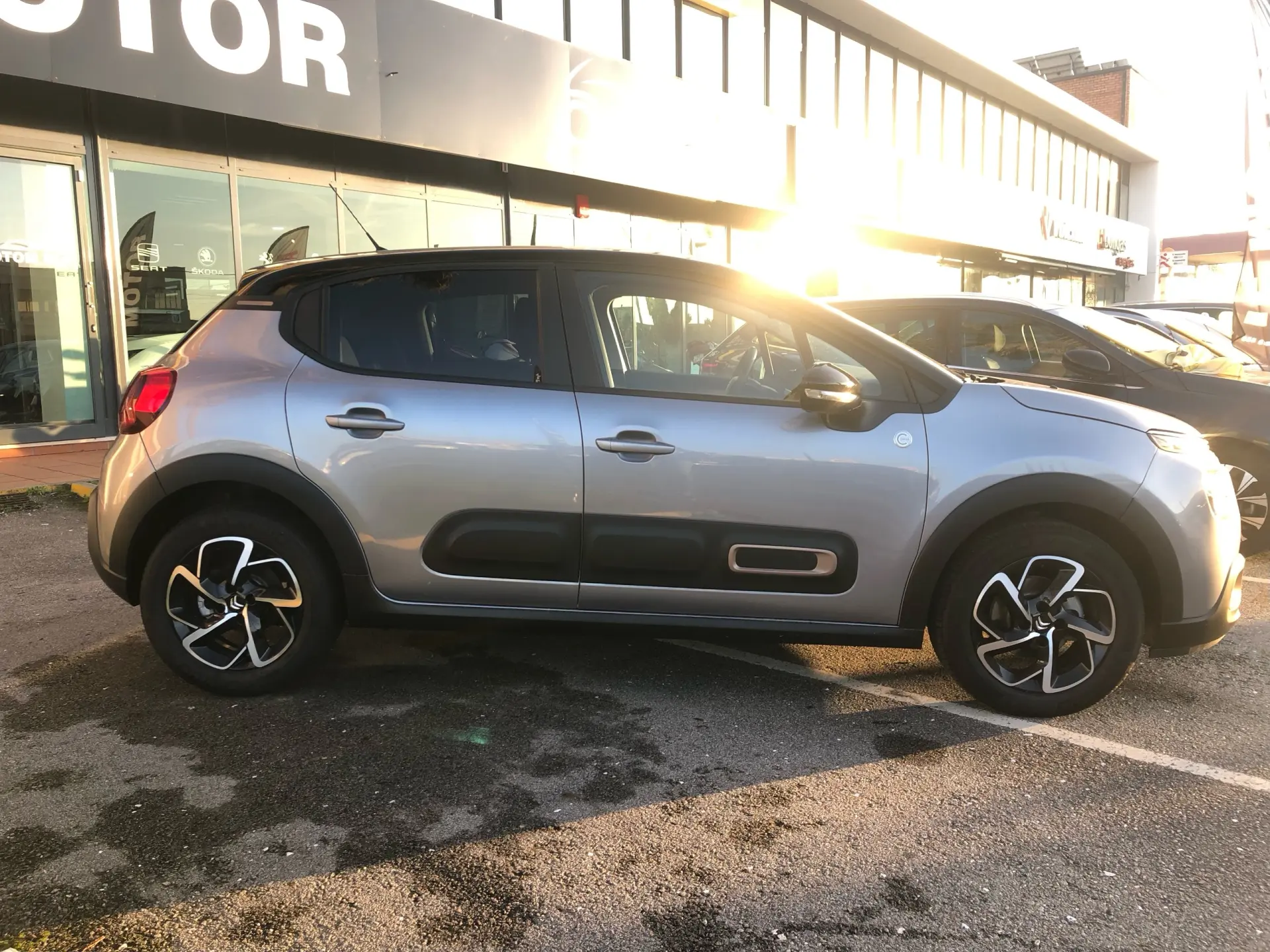 Citroën C3 1.2 PureTech C-Series 4