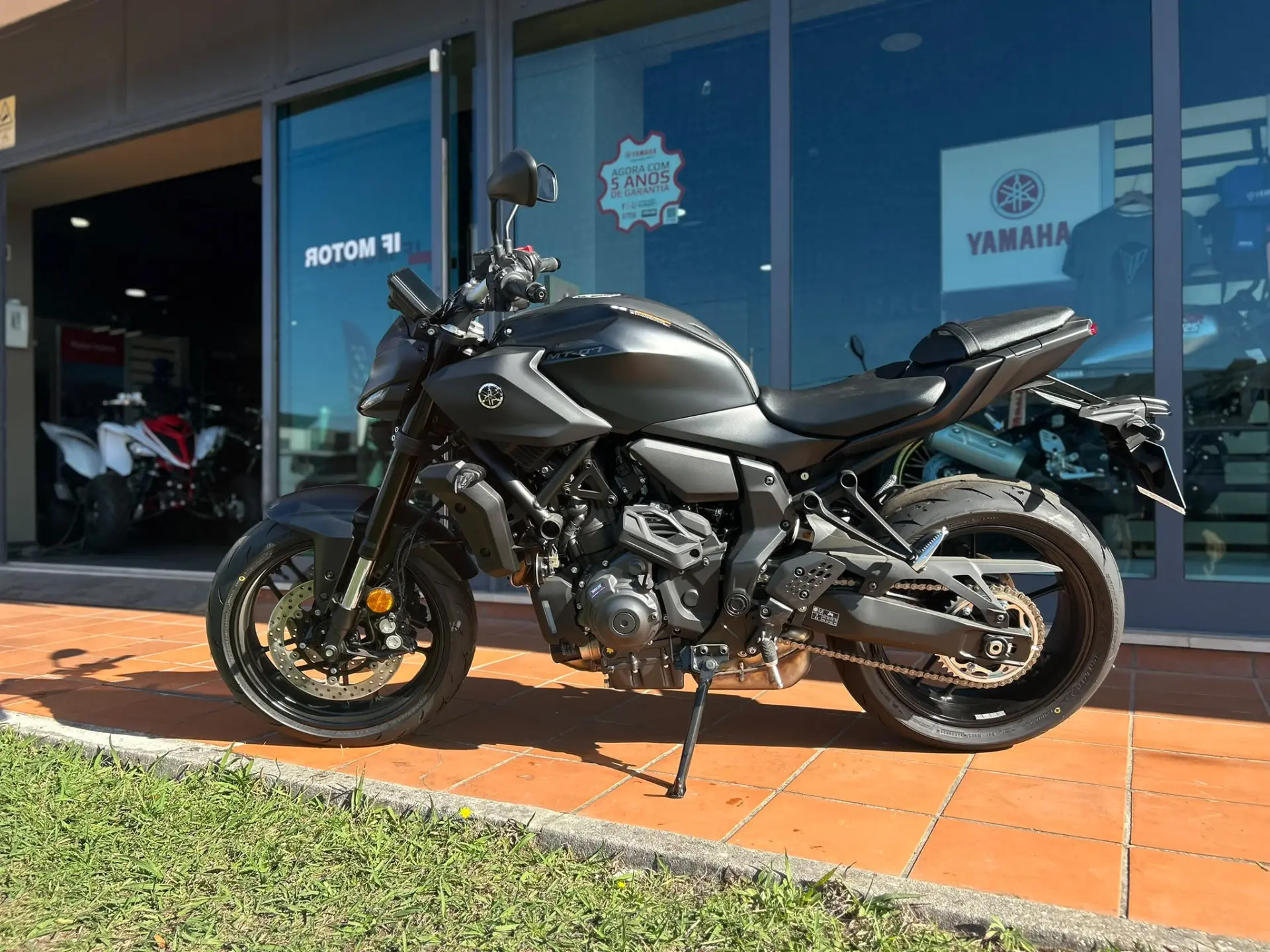 Yamaha MT-07 1