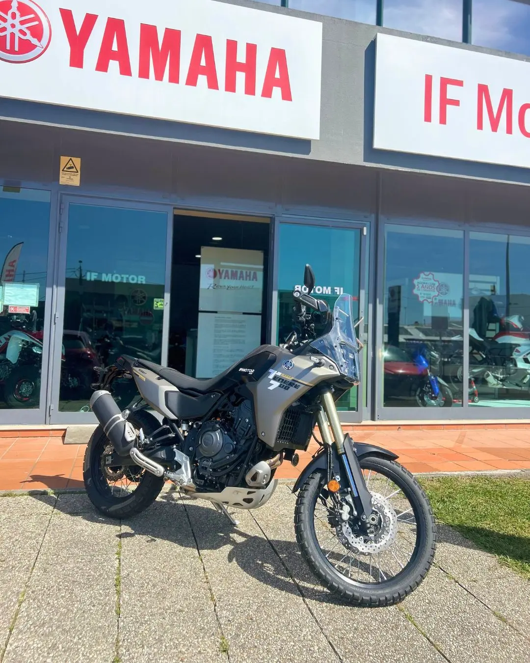 Yamaha Ténéré 700 low 2