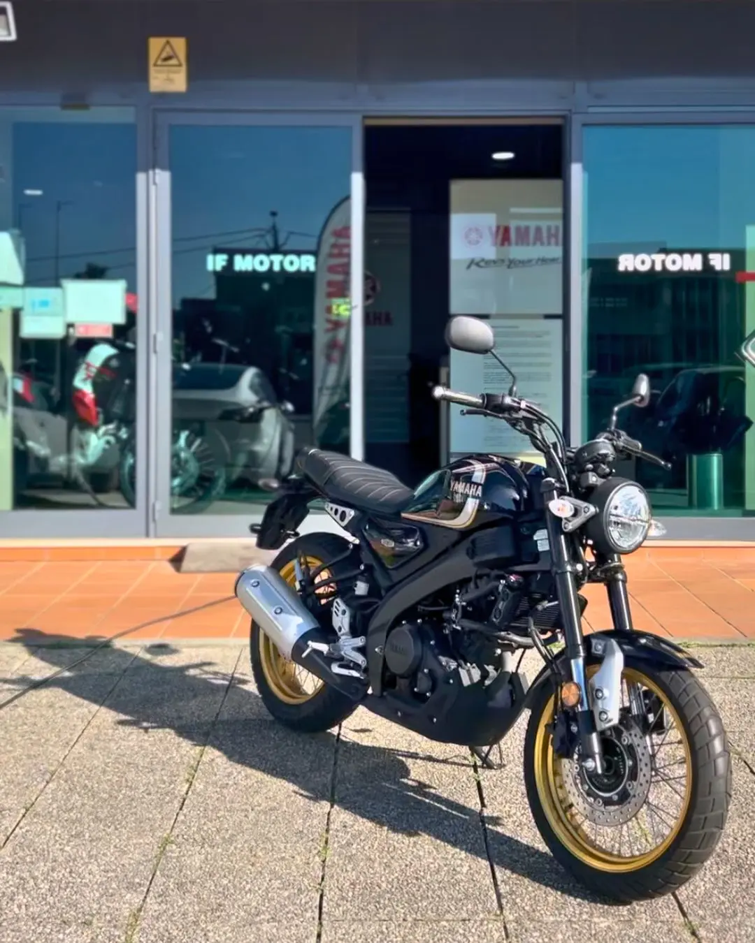 Yamaha XSR legacy 1