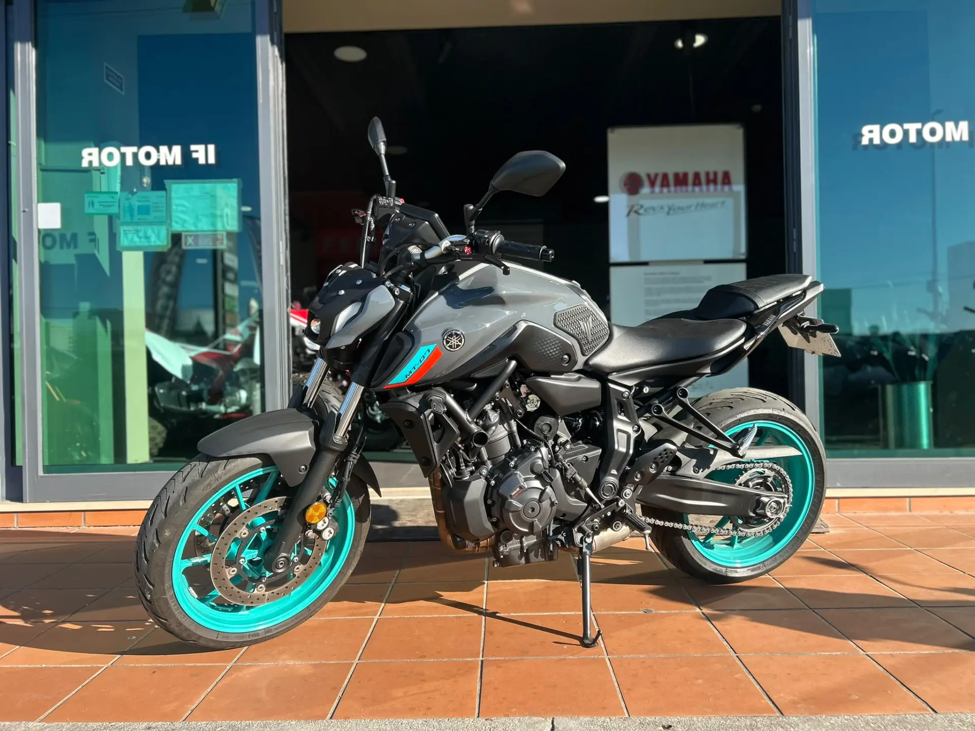 Yamaha MT-07 1