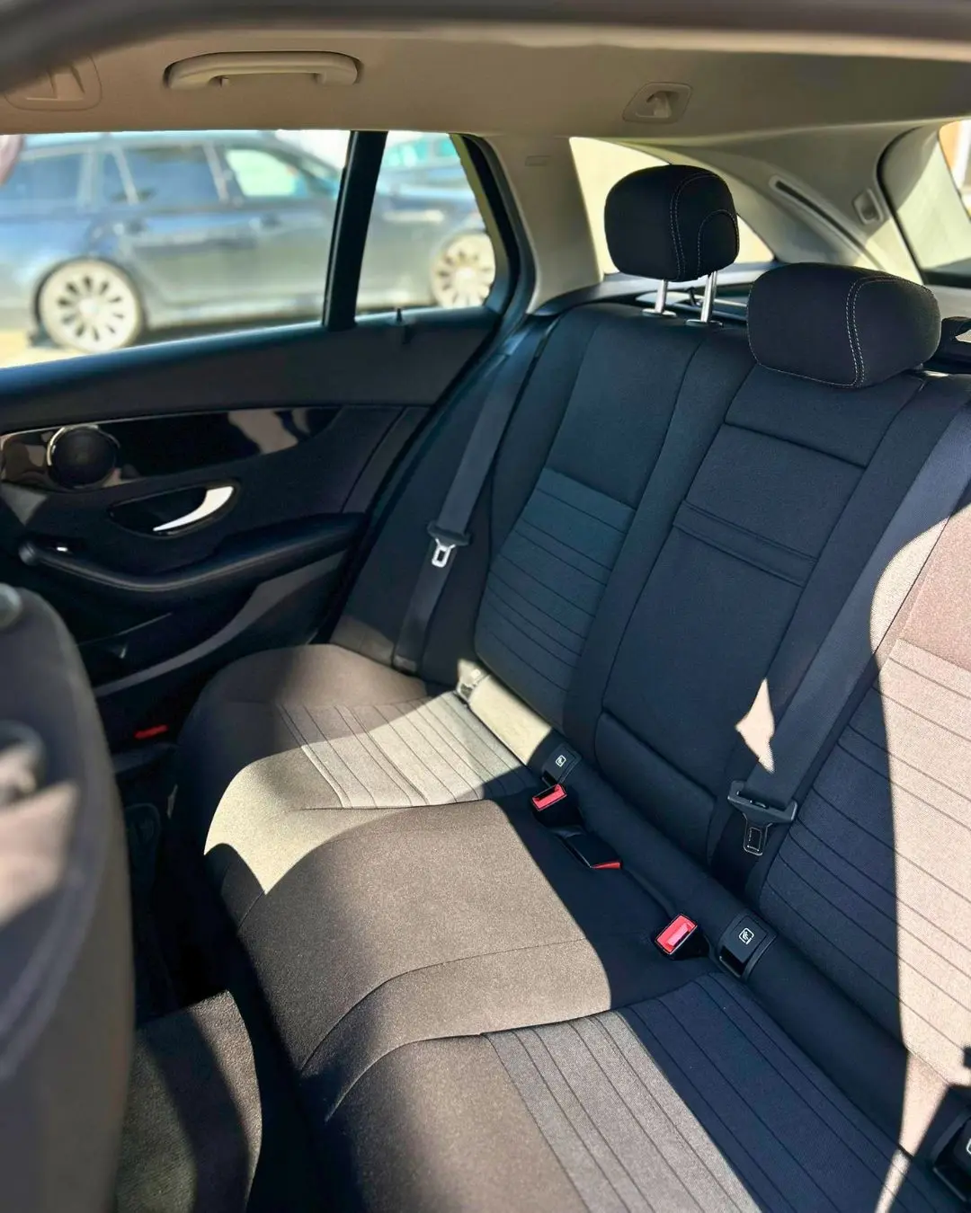 Mercedes-Benz C 200 Outro 6