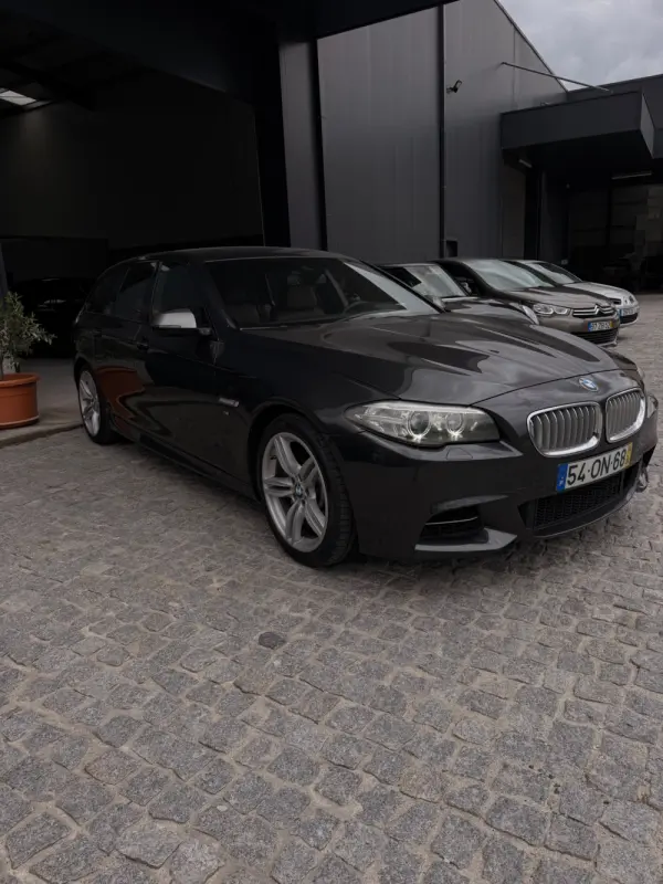 BMW M550d xDrive Auto 2