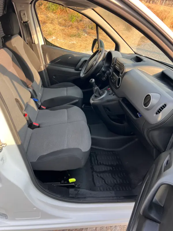Peugeot Partner 1.6 BlueHDi L2 Pro 3L 7