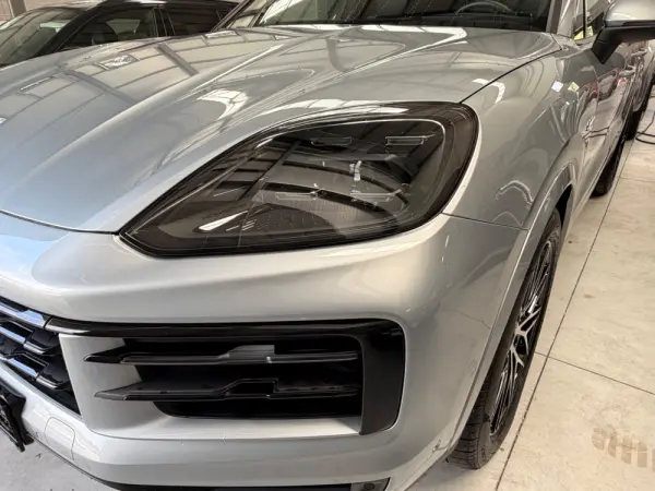 Porsche Cayenne E-Hybrid 7