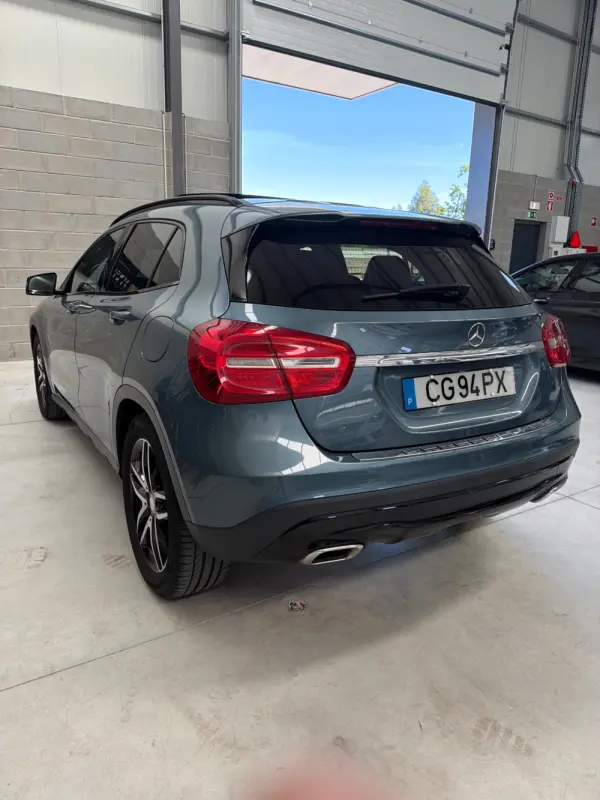 Mercedes-Benz GLA 180 (CDI) d 7G-DCT Urban 5