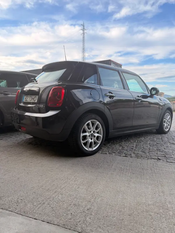 MINI 5 Portas Cooper D 3