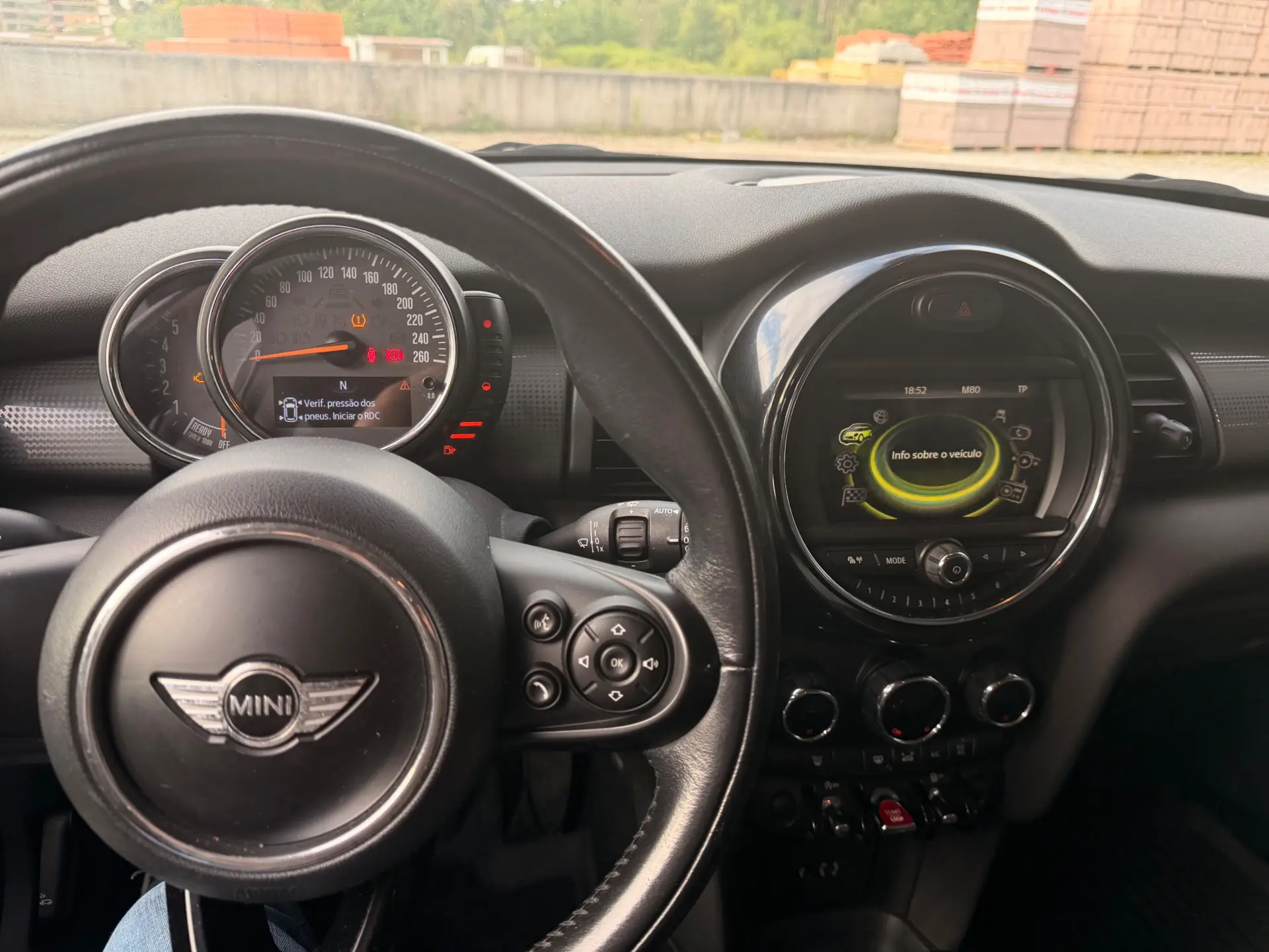 MINI 5 Portas Cooper D 5