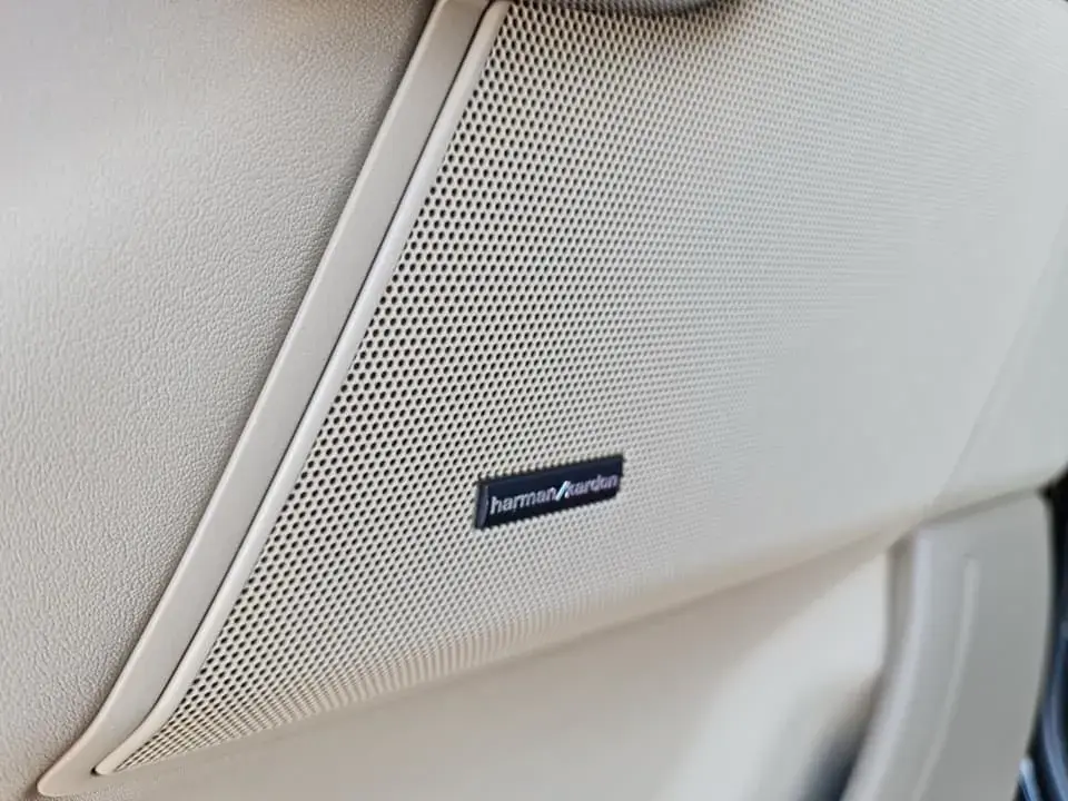 Land Rover Range Rover Sport 3.0 TDV6 HSE 10