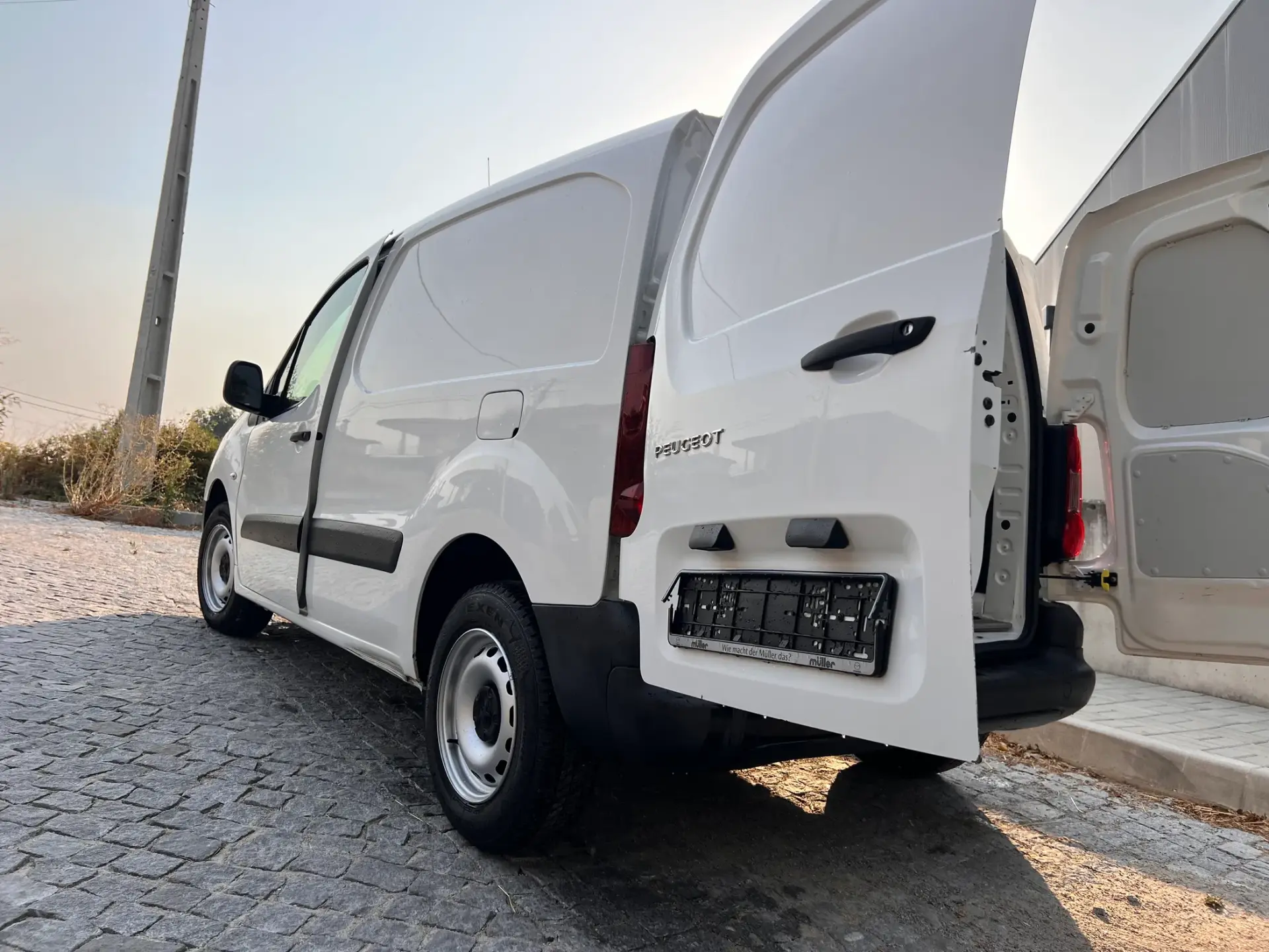 Peugeot Partner 1.6 BlueHDi L2 Pro 3L 3