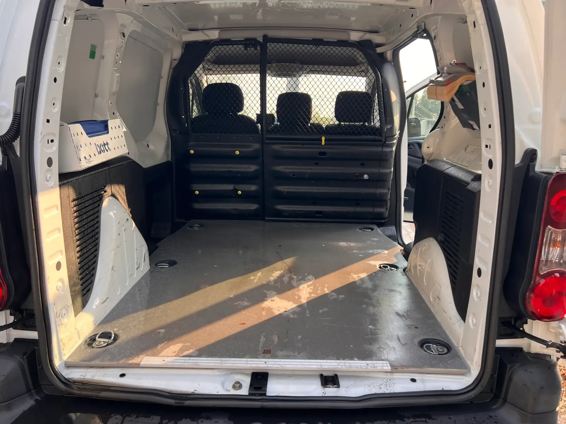 Peugeot Partner 1.6 BlueHDi L2 Pro 3L 4