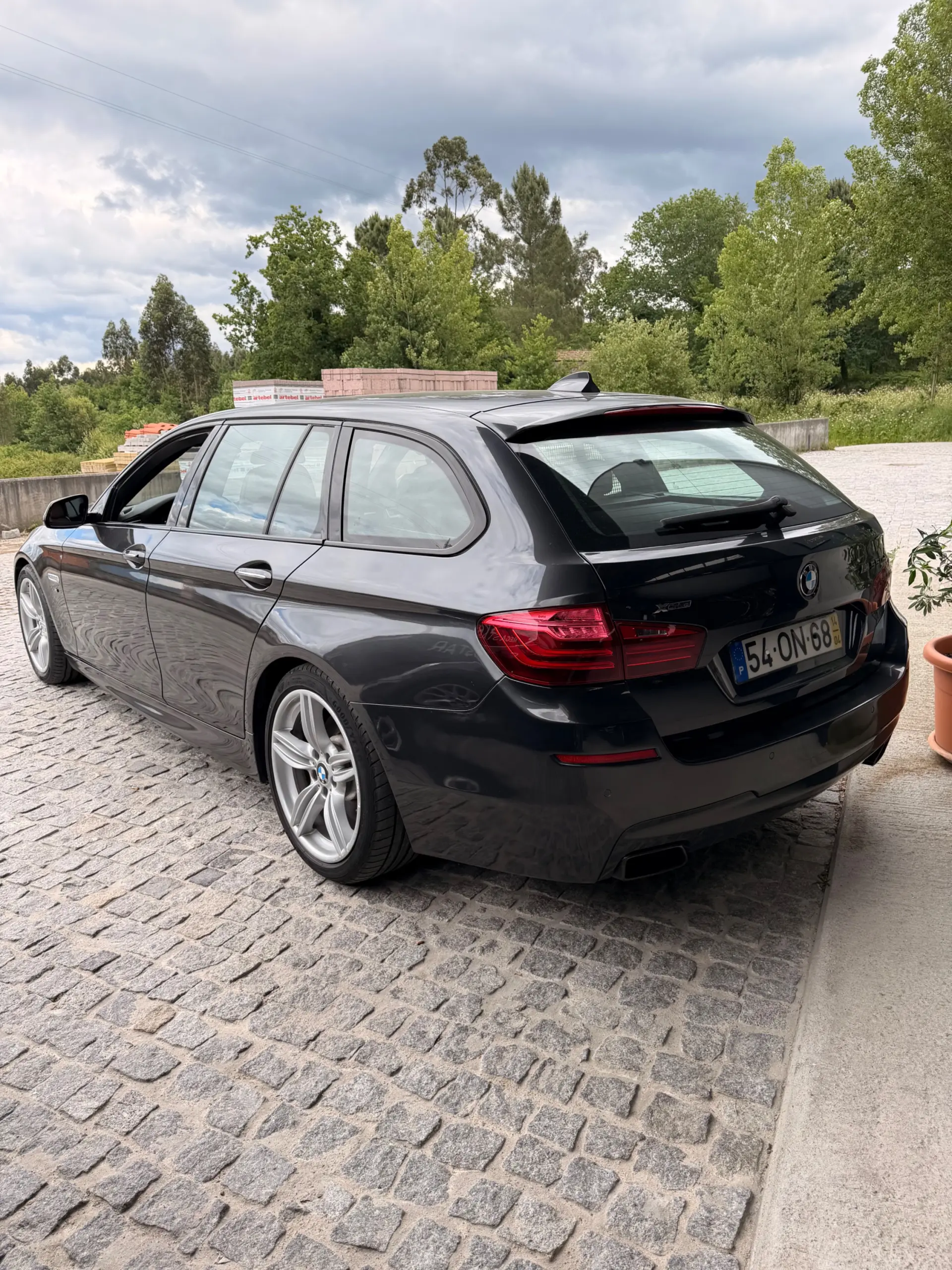 BMW M550d xDrive Auto 3