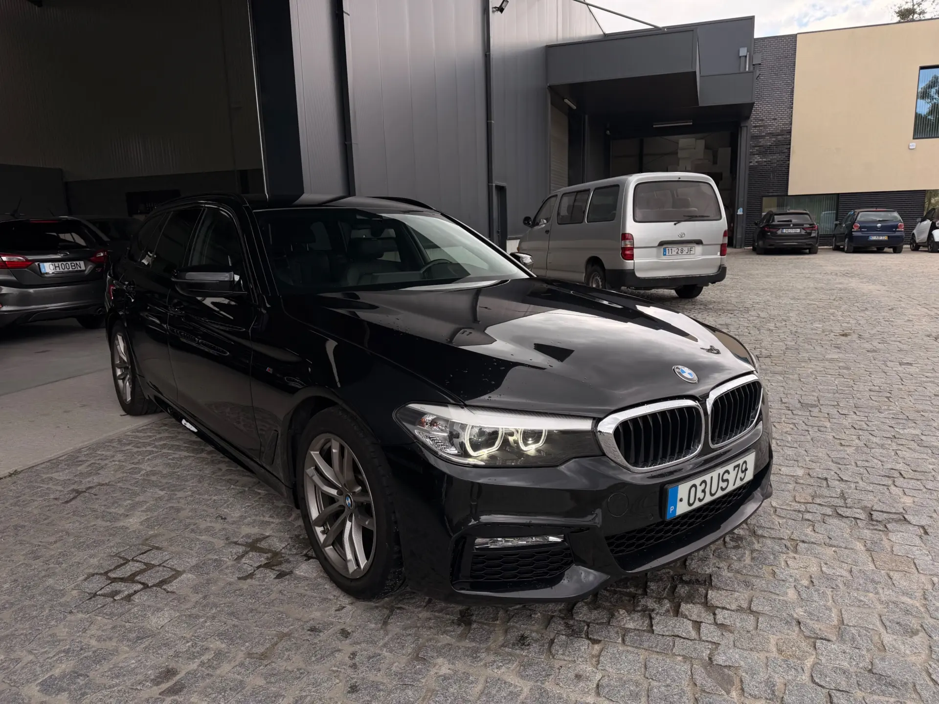 BMW 520 d Pack M Auto 2