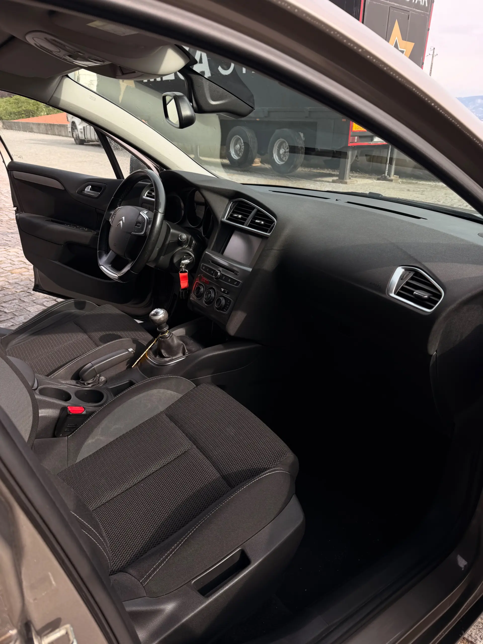 Citroen C4 1.6 BlueHDi Feel 7