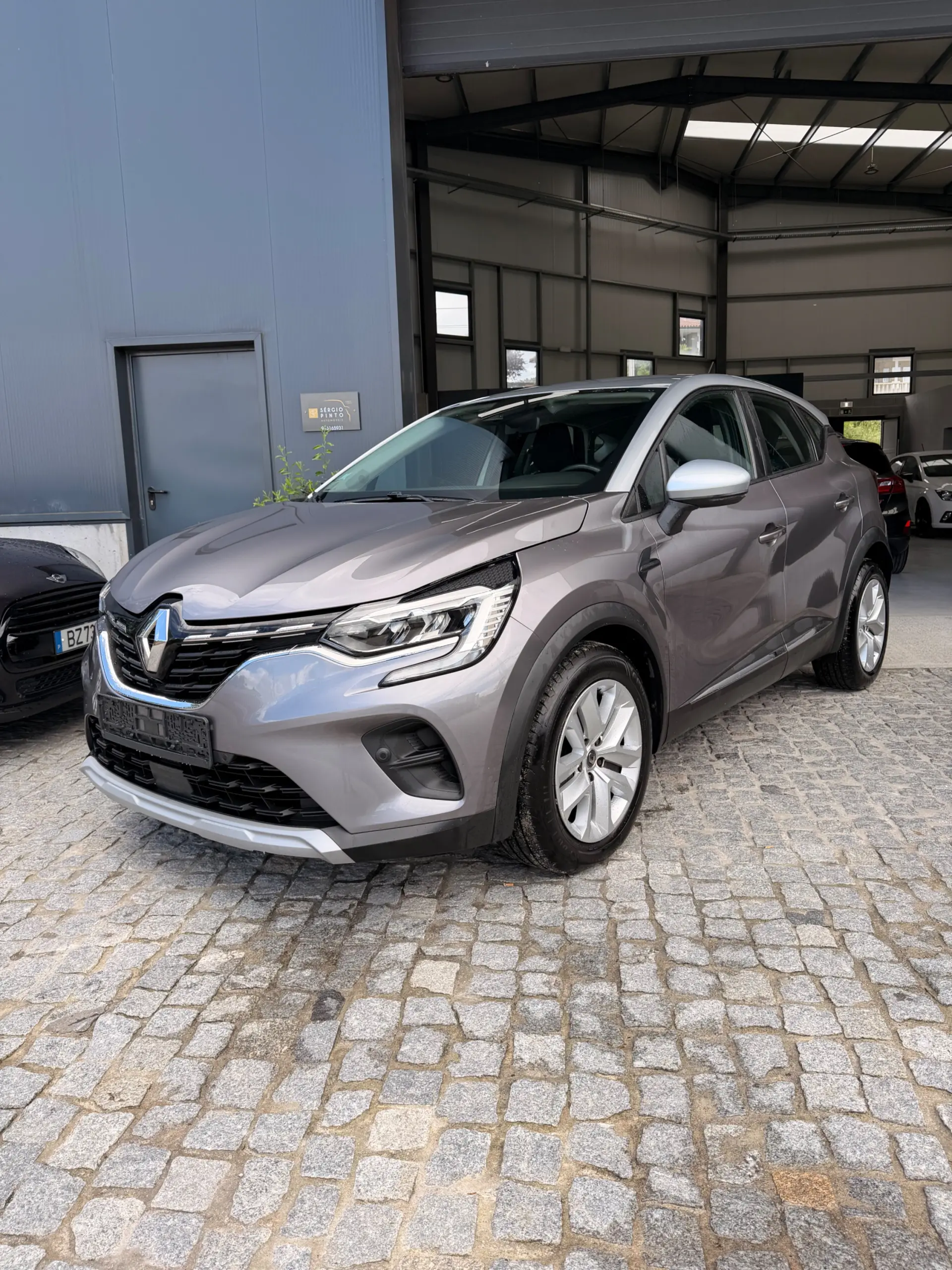 Renault Captur 1.5 dCi Exclusive EDC 1