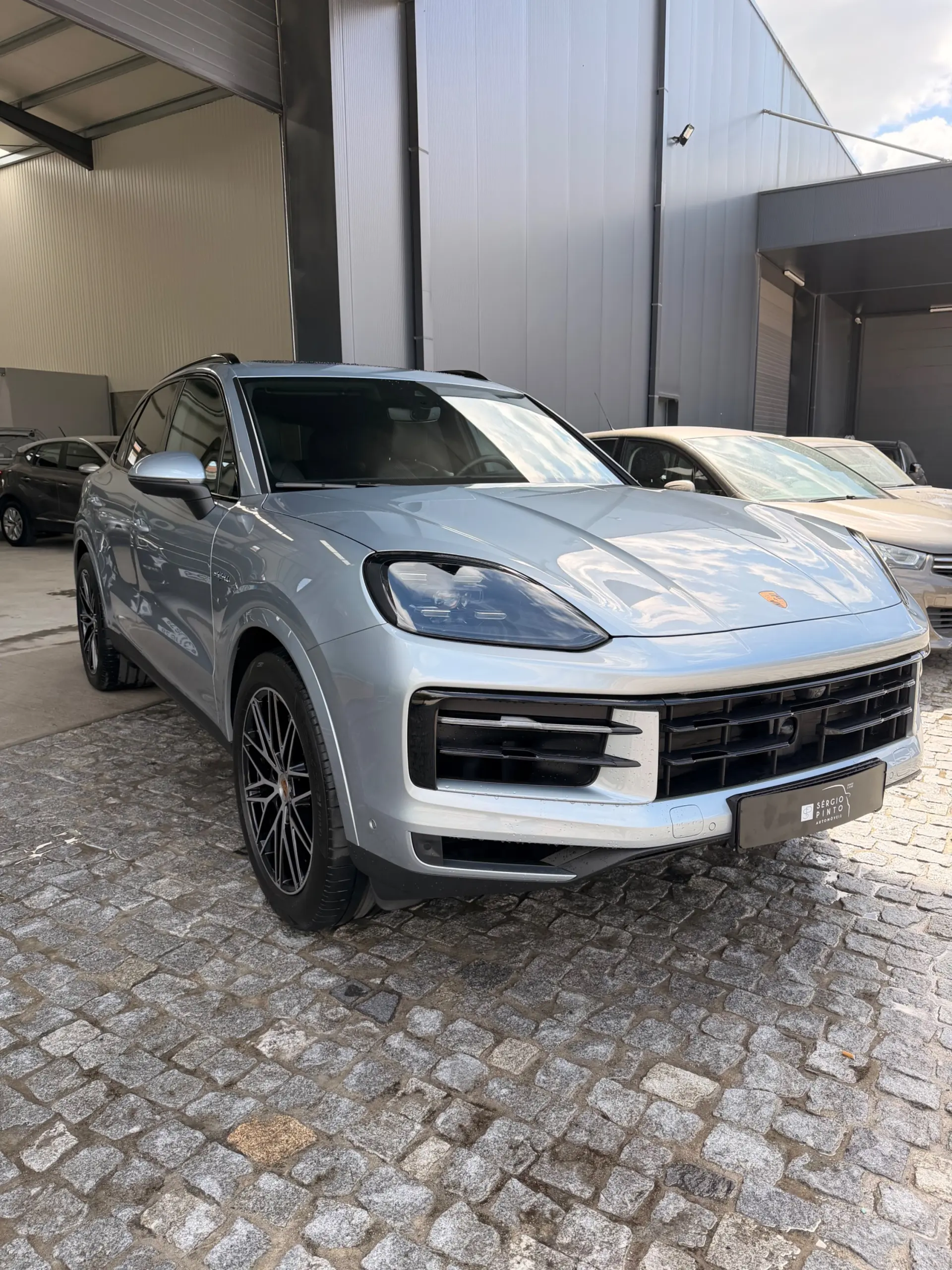 Porsche Cayenne E-Hybrid 1