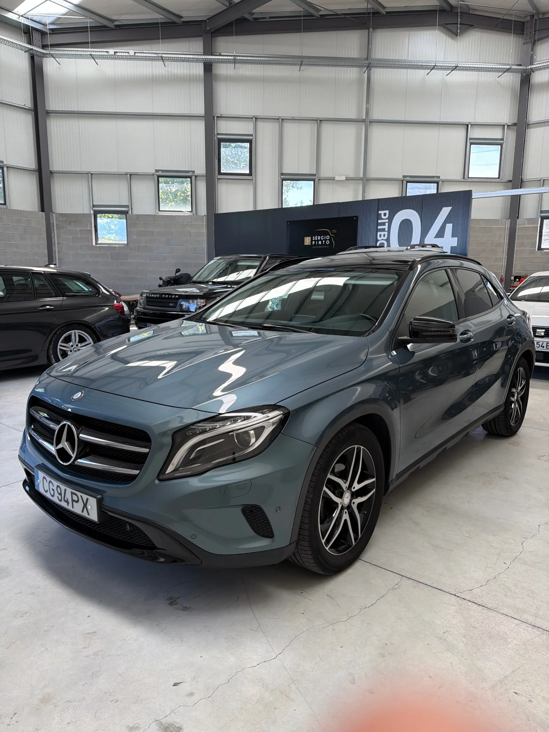 Mercedes-Benz GLA 180 (CDI) d 7G-DCT Urban 4