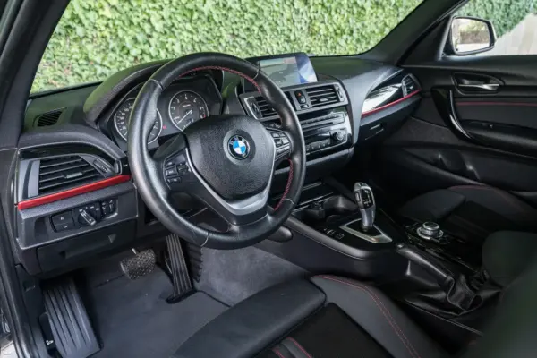 BMW 118 d Line Sport Shadow Auto 21