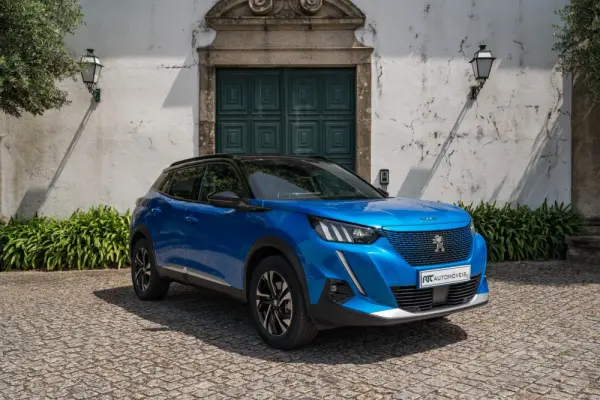 Peugeot e-2008 50 kWh GT 20