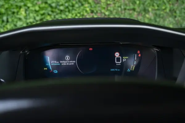 Peugeot e-2008 50 kWh GT 35