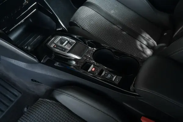 Peugeot e-2008 50 kWh GT 41