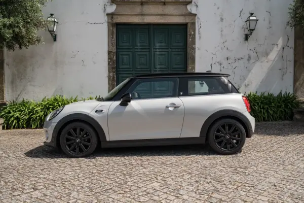 MINI 3 Portas Cooper Auto 7