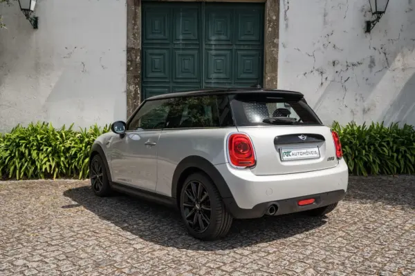 MINI 3 Portas Cooper Auto 10