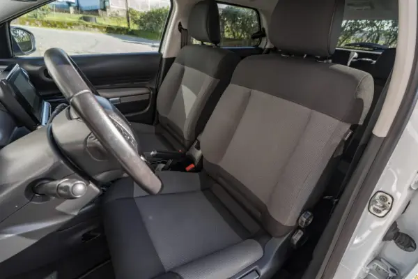 Citroen C4 Cactus 1.2 PureTech Shine 26