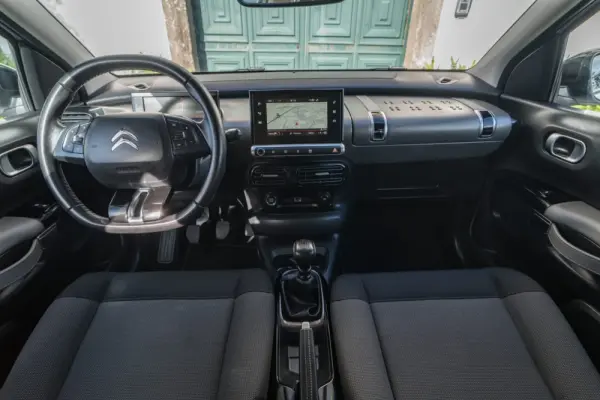 Citroen C4 Cactus 1.2 PureTech Shine 31