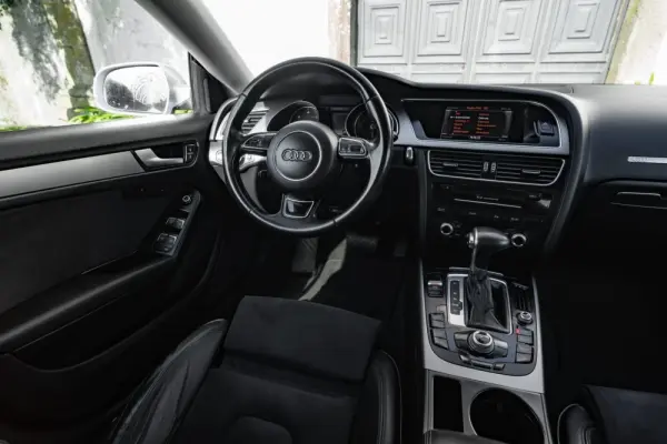 Audi A5 2.0 TDI Multitronic S-Line 43