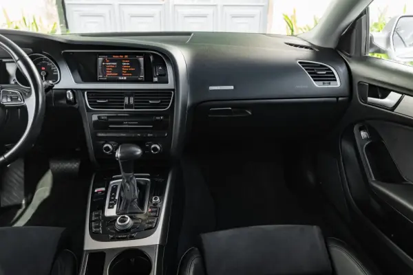 Audi A5 2.0 TDI Multitronic S-Line 44