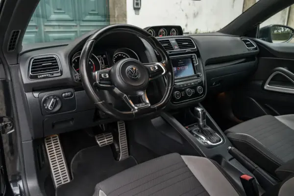 Volkswagen Scirocco 2.0 TSI R-Line 33