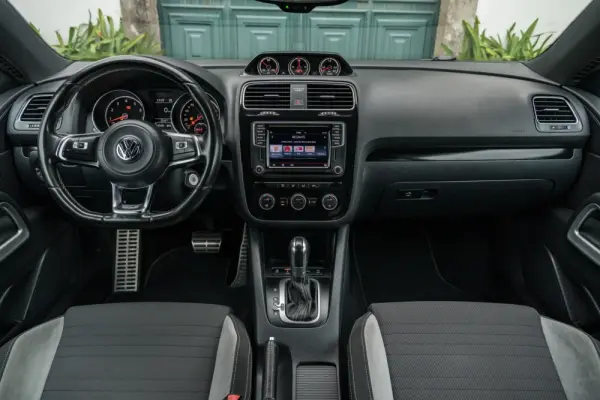 Volkswagen Scirocco 2.0 TSI R-Line 34