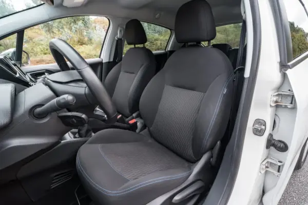 Peugeot 208 1.2 PureTech Signature 26