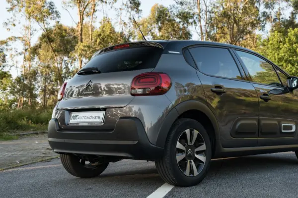 Citroen C3 1.2 PureTech Shine Pack 16