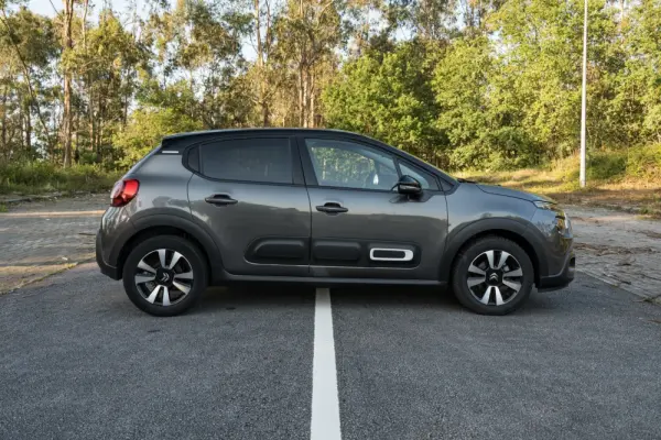 Citroen C3 1.2 PureTech Shine Pack 19