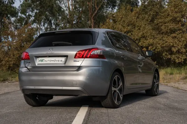 Peugeot 308 1.2 PureTech Allure 14