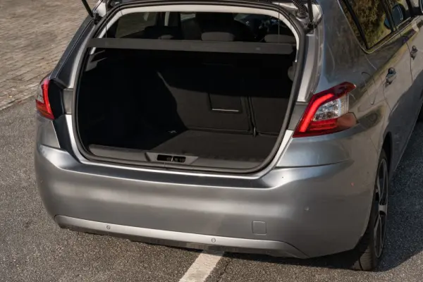 Peugeot 308 1.2 PureTech Allure 23