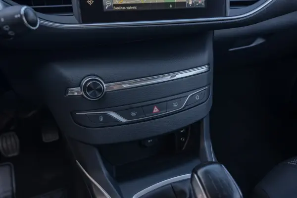 Peugeot 308 1.2 PureTech Allure 40